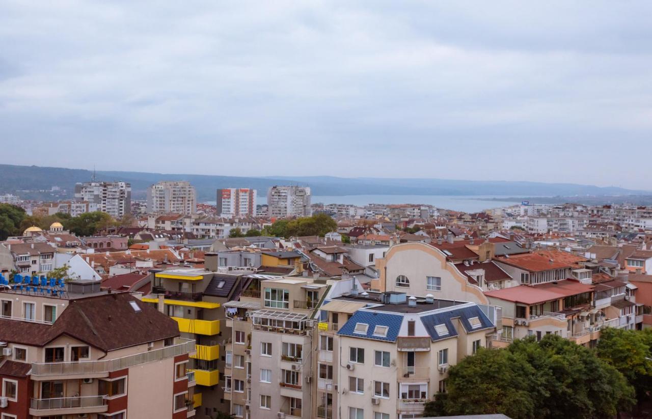 Синьо Лято Varna Exterior photo